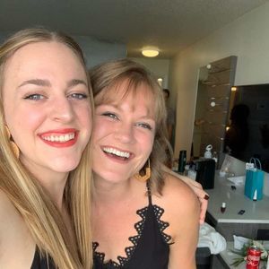 Meet your Posher, Carolyn